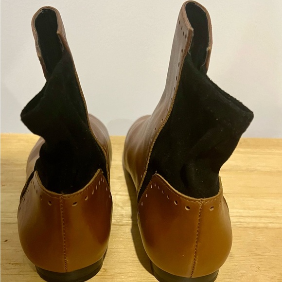 LOGO by Lori Goldstein Gabbi Ankle Boots Sz 7 1/2 - Picture 5 of 6